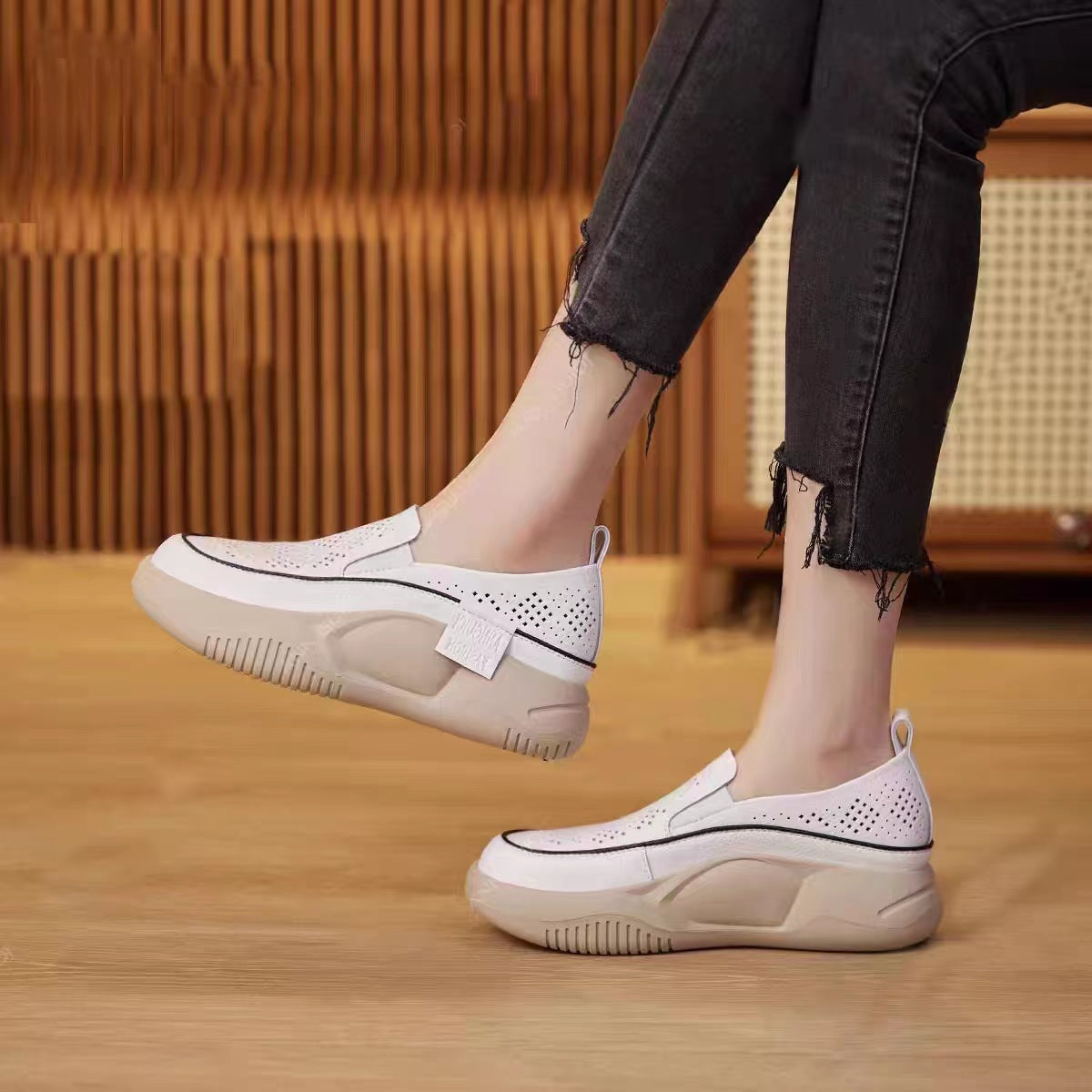 WOMEN'S THICK SOLE CASUAL ORTHOPEDIC SHOES