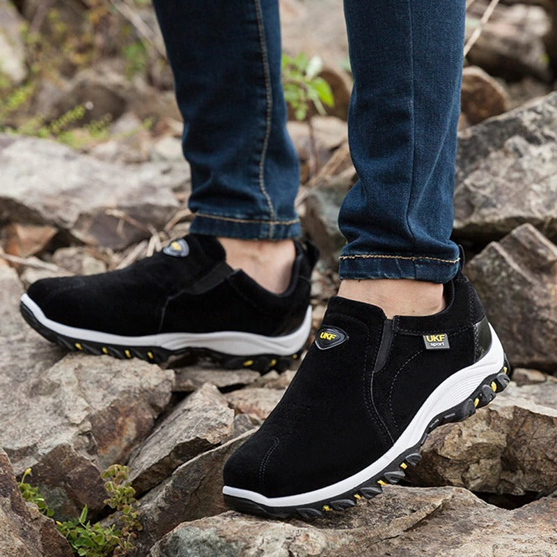 COMFORTABLE AND BREATHABLE ORTHOPEDIC SHOES